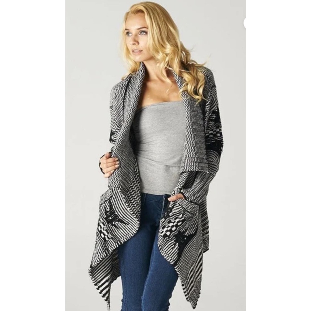 Love Stitch Oversized Cardigan Opened‎ Draped Front Wool Blend Boho Aztec Large